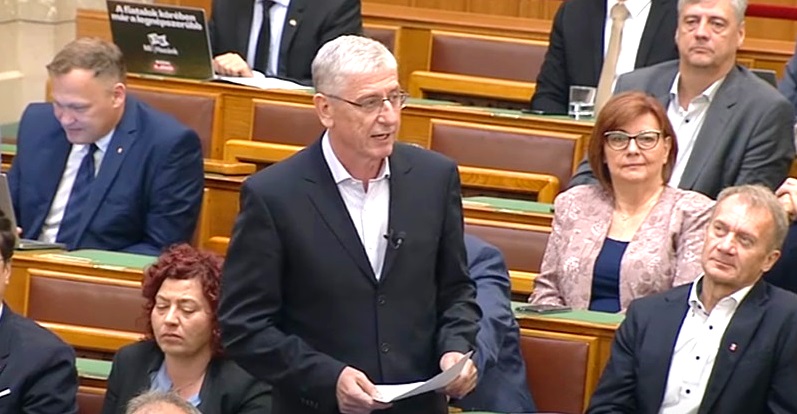 Gyurcsány Ferenc a DK elnöke